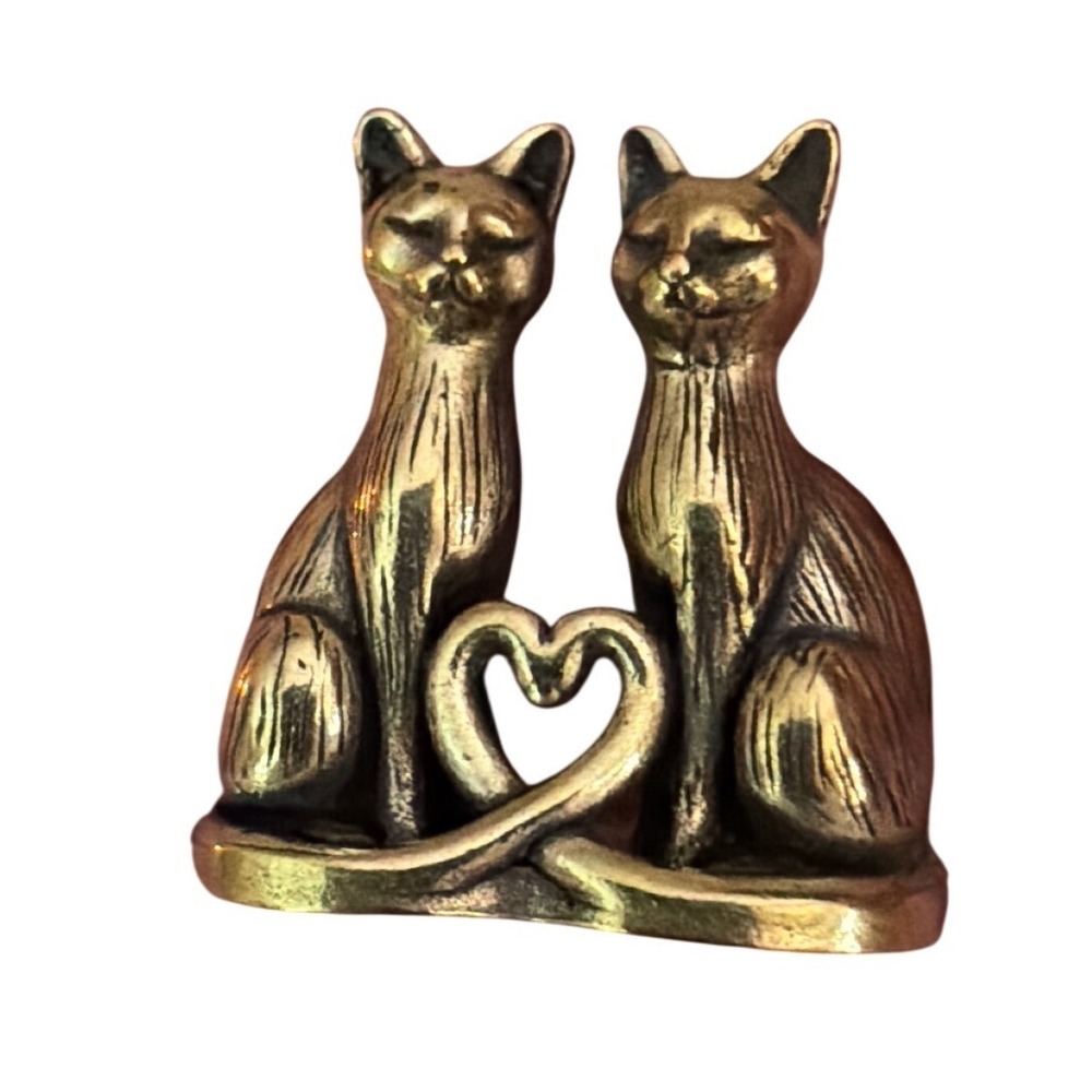 Cat Figurine Unisex OS Gold Heart Tail Brass Miniature New